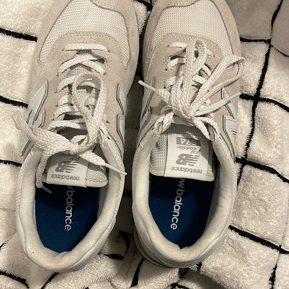 Women’s new balance 574